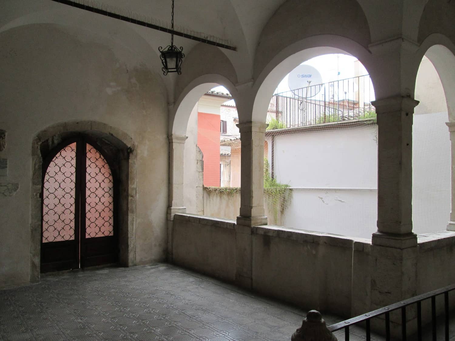 Sulmona Centro Storico Palazzo gentilizio diviso in due unità immobiliari mq 200 RES040