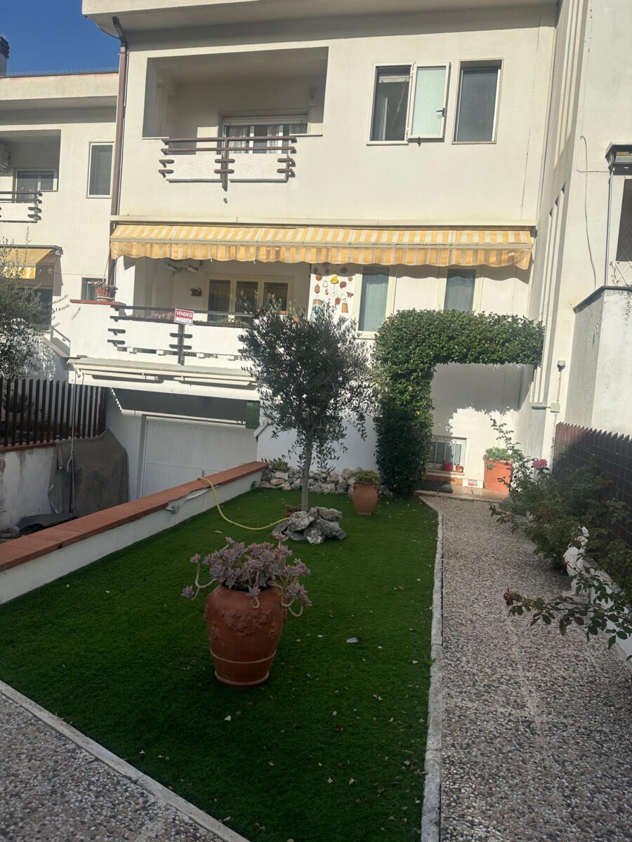 Sulmona, Villetta a schiera