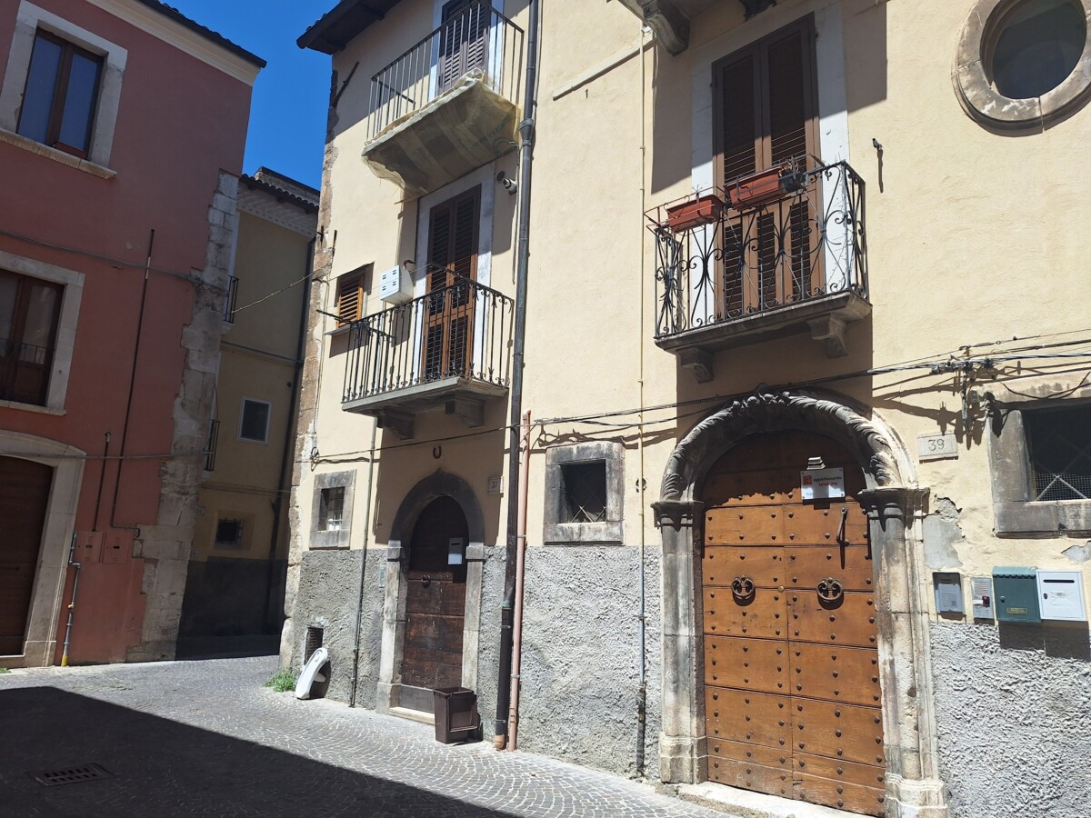 centro storico con ingresso autonomo