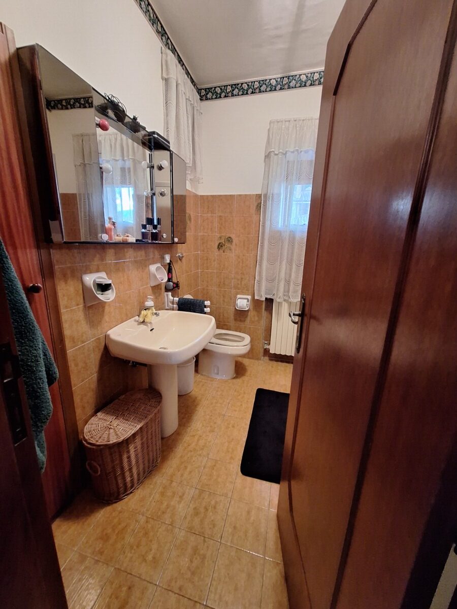 villa a Sulmona in prima periferia