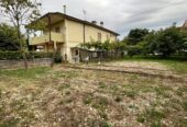 villa a Sulmona in prima periferia