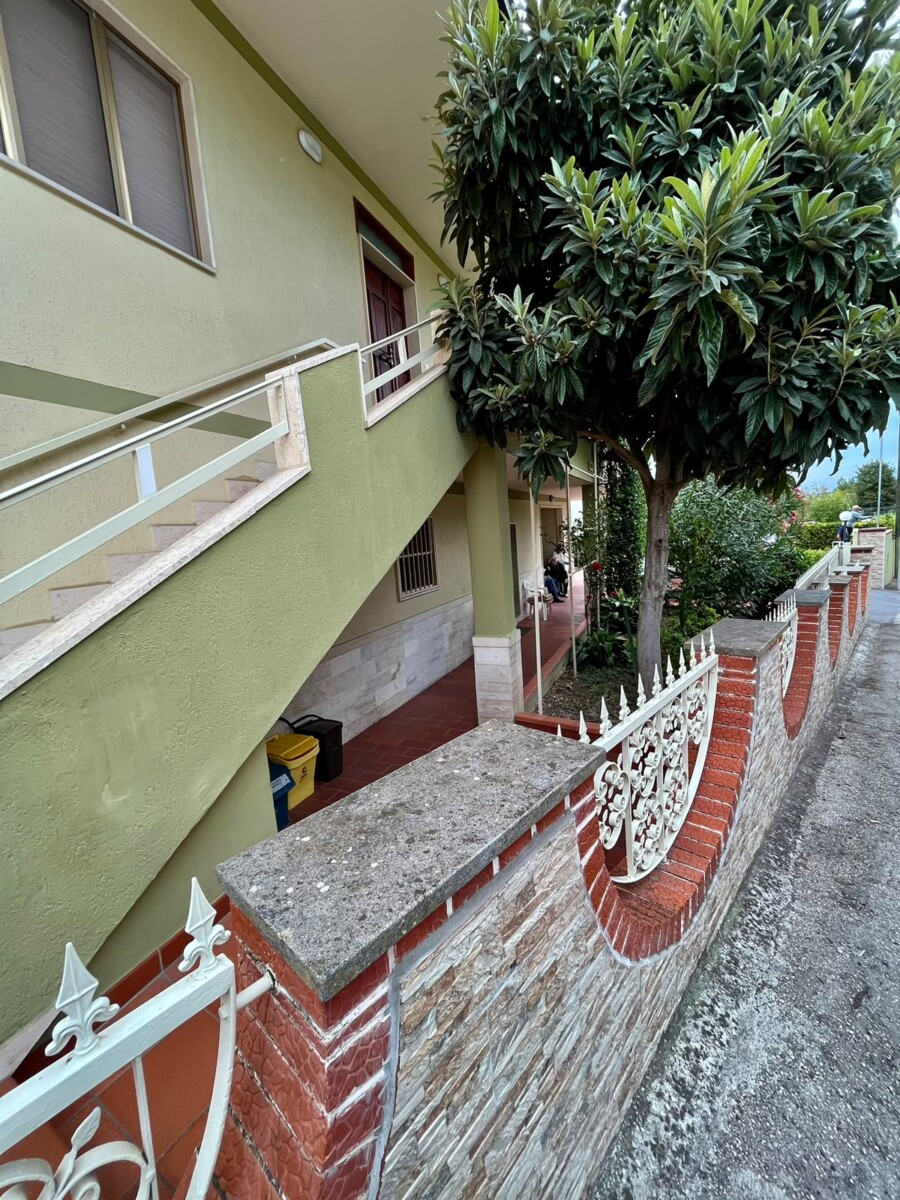 villa a Sulmona in prima periferia